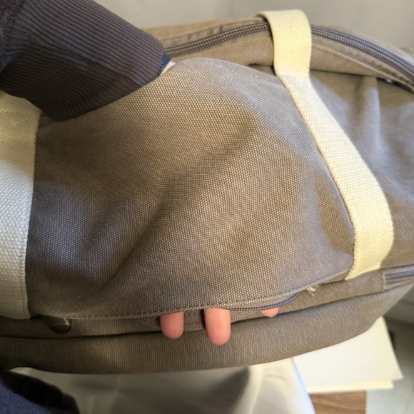 Lo & Sons Canvas Gray Zipper Travel Duffle Bag W/Shoes Compartment Weekender - Picture 6 of 16